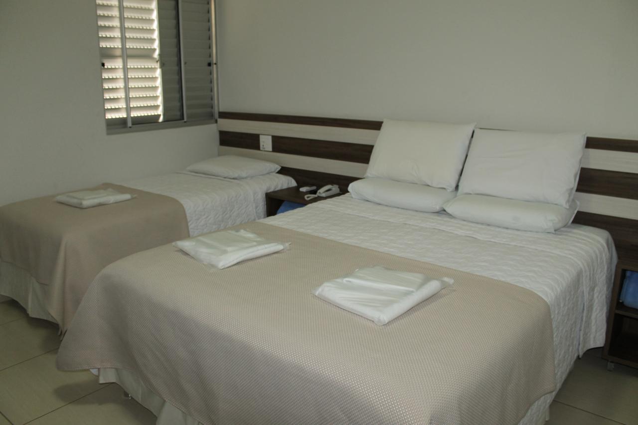 Hotel Avenida Joao Pinheiro ภายนอก รูปภาพ