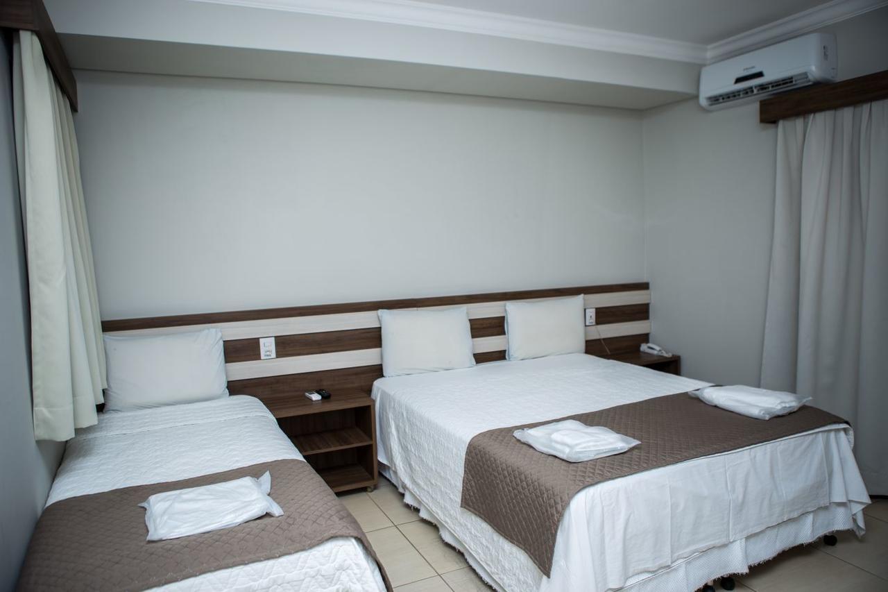 Hotel Avenida Joao Pinheiro ภายนอก รูปภาพ