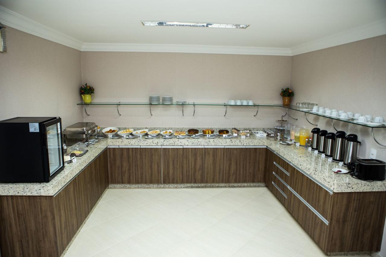 Hotel Avenida Joao Pinheiro ภายนอก รูปภาพ